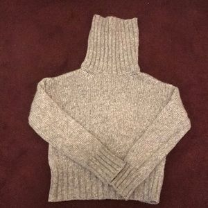 Gray Wool,alpaca,cotton sweater V good condition